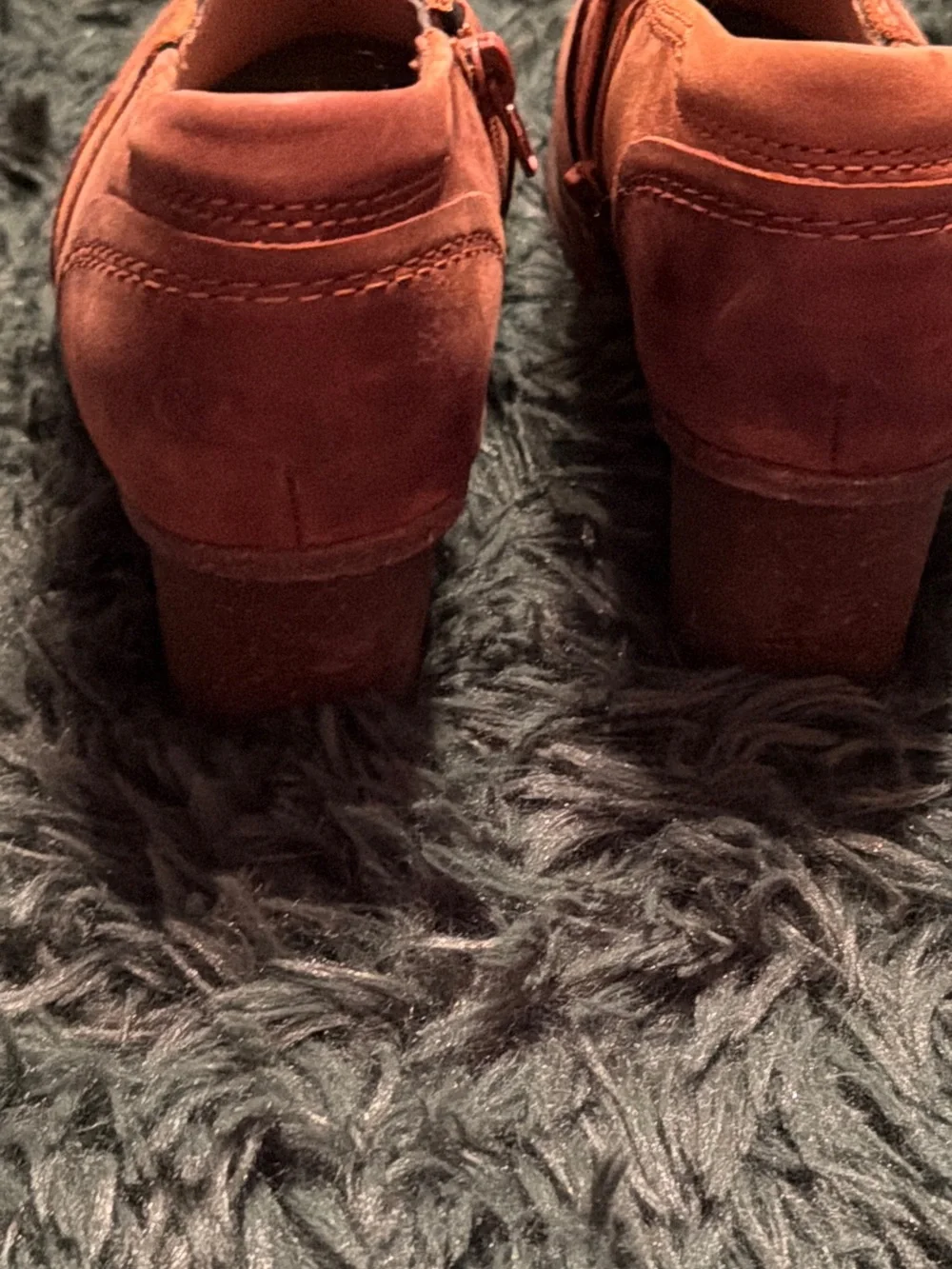 Clarks Women's Rust Brown Suede Block Heel Clogs